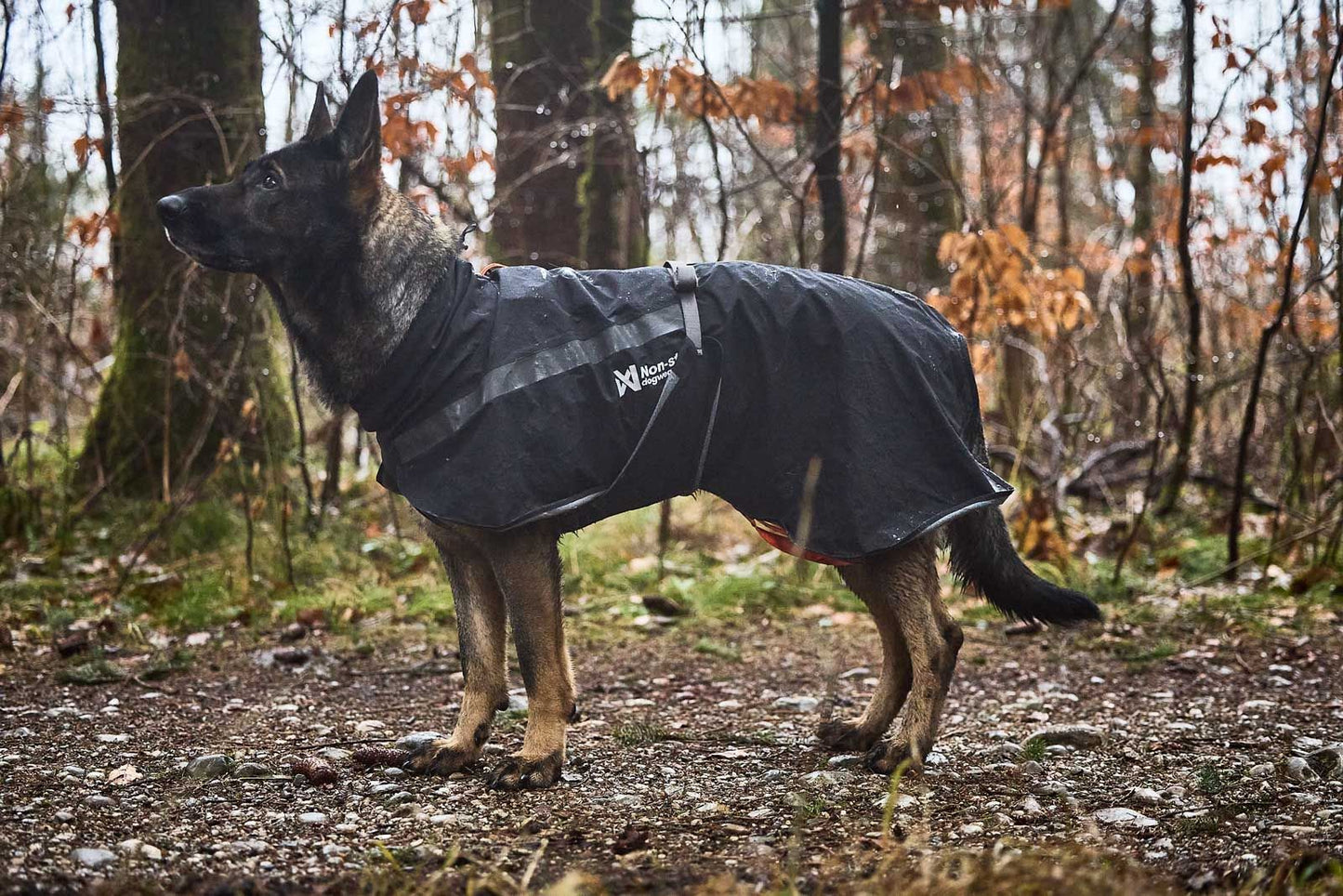 Trekking raincoat